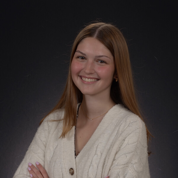 Headshot of Rebecca Hayes